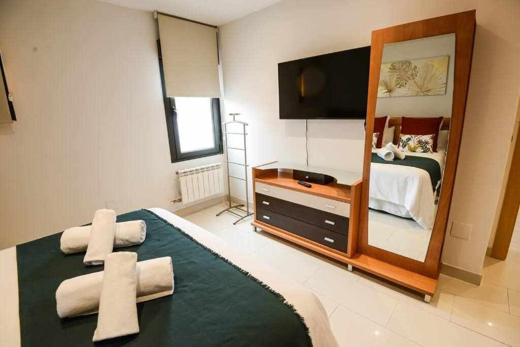 Апартаменты Sientete Como En Casa En Apartamento Padre Isla Леон Экстерьер фото